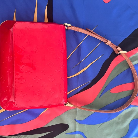 Louis Vuitton Shoulder Bag Thompson Street Red Vernis - Picture 4 of 17